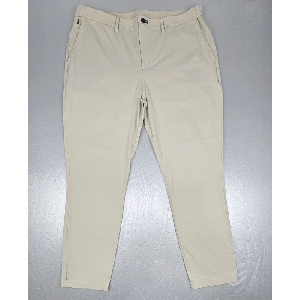 Public Rec Dealmaker Pants Mens 40x32 Beige Performance Stretch Golf Chino